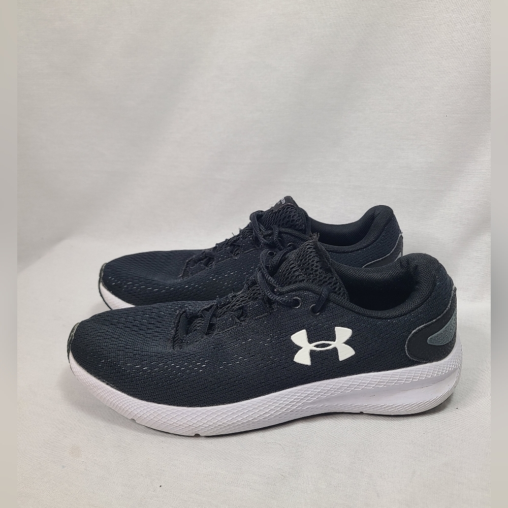 Womens Under Armour Charged Pursuit size 9